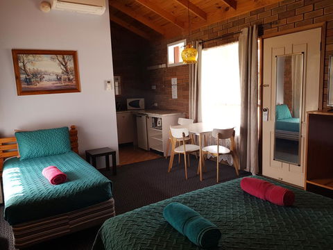 Walkabout Motel - Accommodation Bookings 2