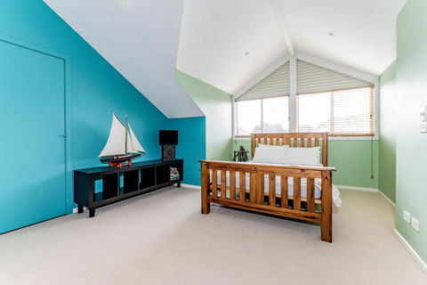 WALKIN' ON SUNSHINE - Accommodation Bookings 2