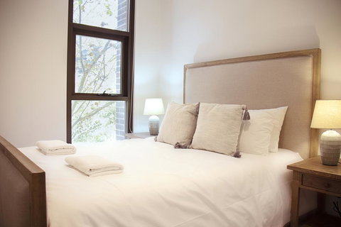 Walking To Darling Harbour, Townhall, QVB,ICC. - Accommodation Bookings 3