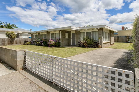 Wander On Bulmer - Accommodation Bookings 3