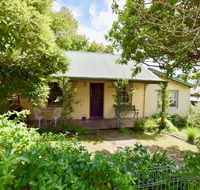 Waragil Cottage - Original Settler's Home