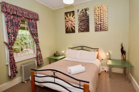Waragil Cottage - Original Settler's Home - Accommodation Bookings 1
