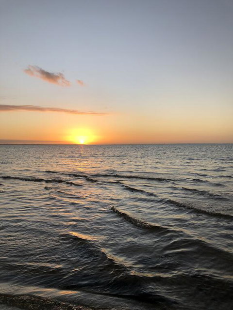 Water Edge Sensation - Accommodation Bookings 3