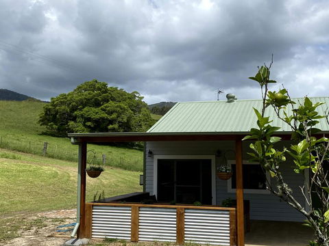 Waterfall Unit Farm Stay - Accommodation Bookings 1