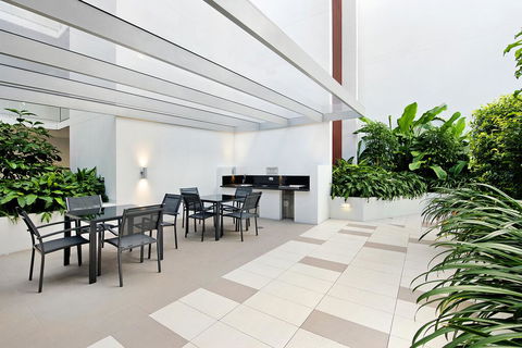Waterford Apartments - Accommodation Bookings 3