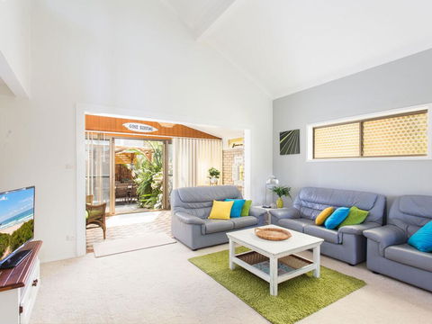 Waterfront At Point Road - Accommodation Bookings 2