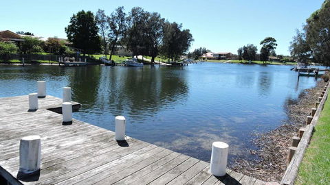 Waterfront Getaway In Sussex - Accommodation Bookings 0