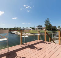 Waterfront Retreat - Accommodation Bookings