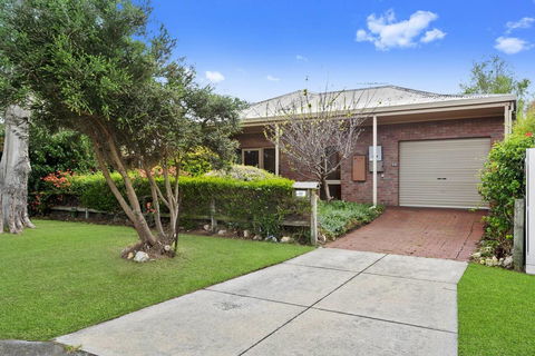 The Perfect Zone- SLEEPS 12 - Accommodation Bookings 3