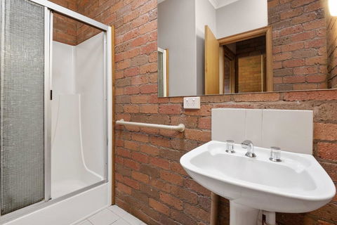 The Perfect Zone- SLEEPS 12 - Accommodation Bookings 8