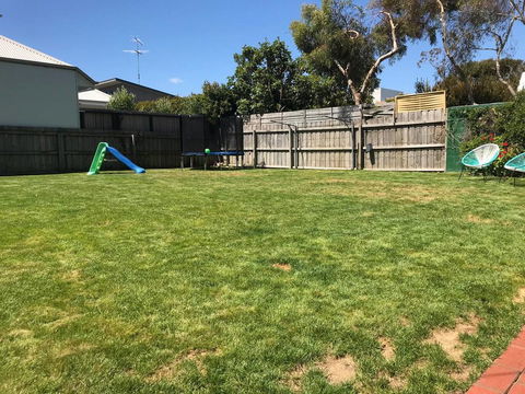 The Perfect Zone- SLEEPS 12 - Accommodation Bookings 12