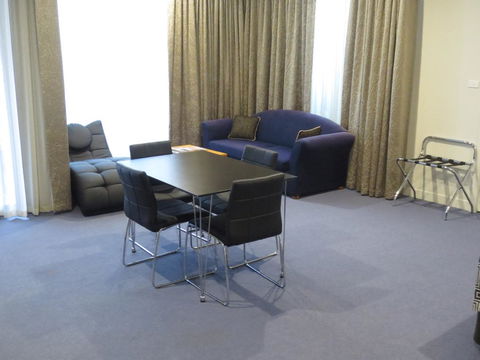 The Dingley Hotel - Accommodation Bookings 42