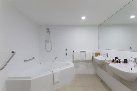 The Dingley Hotel - Accommodation Bookings 11
