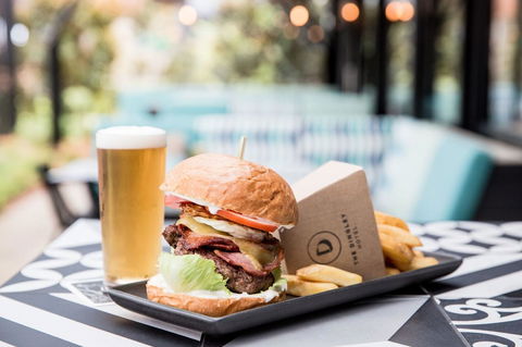 The Dingley Hotel - Accommodation Bookings 10