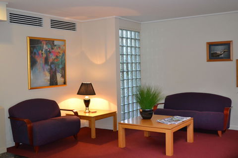 The Dingley Hotel - Accommodation Bookings 39