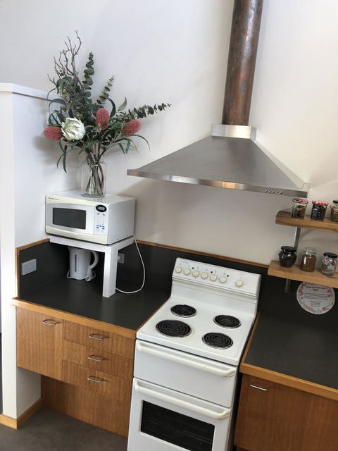 The PC Cottage - Accommodation Bookings 17