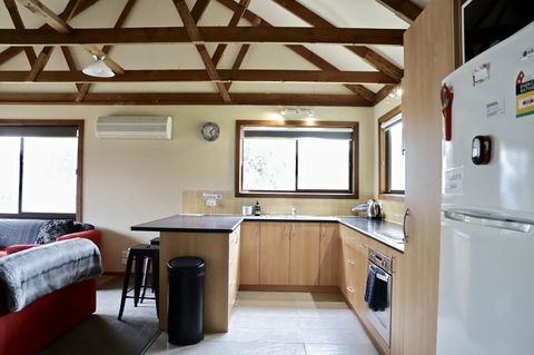 Red Ceder Cottage - Great Ocean Road - Port Campbell - Accommodation Bookings 14