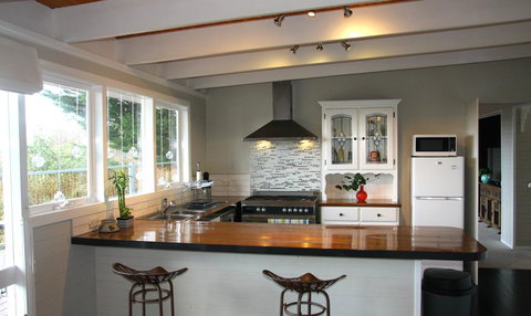 Beautiful View House - Accommodation Bookings 5