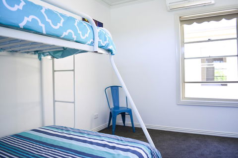 Turner Terrace - Accommodation Bookings 15