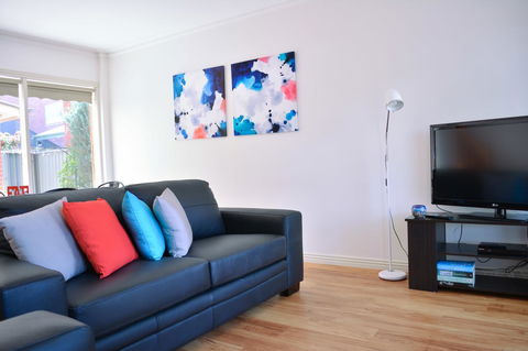 Turner Terrace - Accommodation Bookings 8