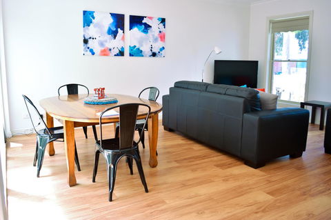 Turner Terrace - Accommodation Bookings 7