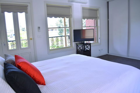 Turner Terrace - Accommodation Bookings 13