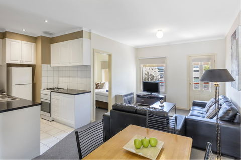 Hawthorn Gardens Serviced Apartments - Accommodation Bookings 2