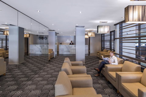 Park Regis Griffin Suites - Accommodation Bookings 3