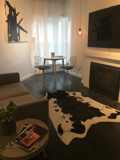 Rooftops - Accommodation Bookings 3