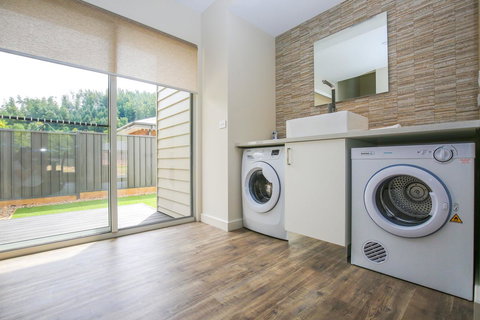 Amber Mist Villa Two - Accommodation Bookings 13