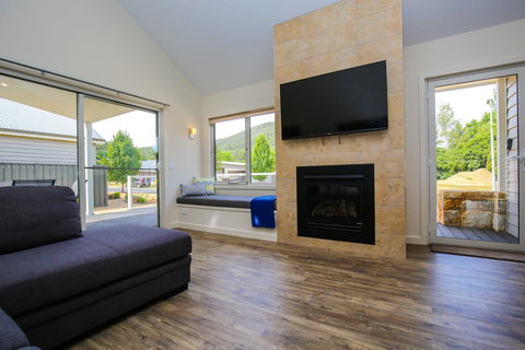 Amber Mist Villa Two - Accommodation Bookings 0