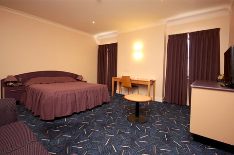 Mitchell River Tavern - Accommodation Bookings 29