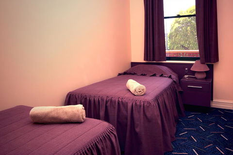 Mitchell River Tavern - Accommodation Bookings 20