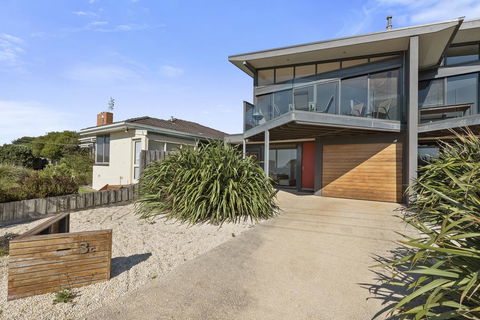 Beach And Reef - Accommodation Bookings 8