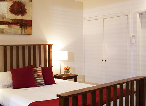 Ansonia On Lydiard - Accommodation Bookings 21