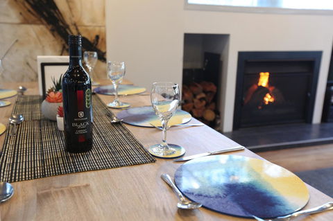 Lorne Luxury - Accommodation Bookings 9