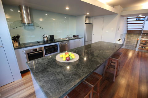 Lorne Luxury - Accommodation Bookings 10