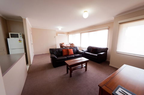 National Hotel Complex Bendigo - Accommodation Bookings 36