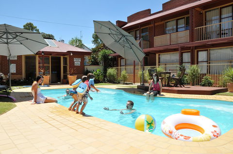 National Hotel Complex Bendigo - Accommodation Bookings 12