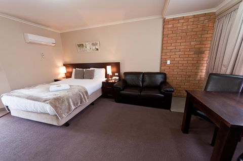 National Hotel Complex Bendigo - Accommodation Bookings 11