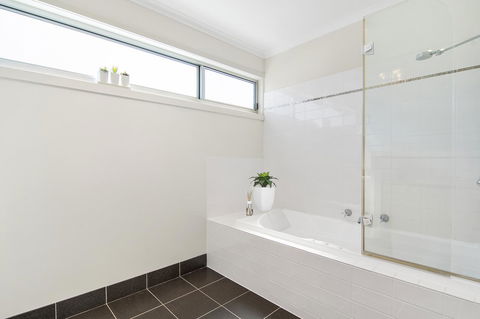 Bask At The Glade - Rejuvenate Stays - Accommodation Bookings 5
