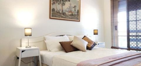 The Gallery Hours - Accommodation Bookings 2
