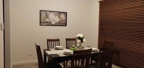 The Gallery Hours - Accommodation Bookings 11