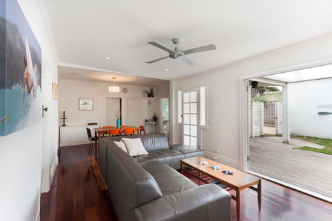 Sorrento Beach House - Perfect Spot And NEW Pool - Accommodation Bookings 9