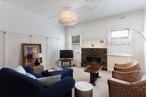Sorrento Beach House - Perfect Spot And NEW Pool - Accommodation Bookings 2
