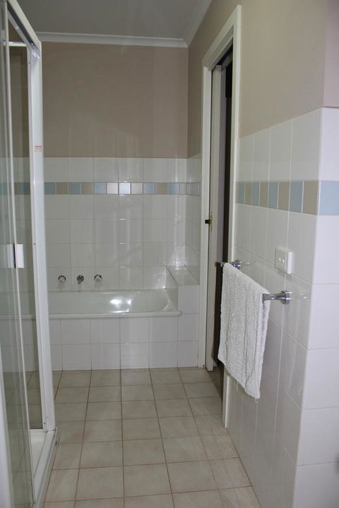Australian Home Away @ Box Hill 2 Bedroom - Accommodation Bookings 11