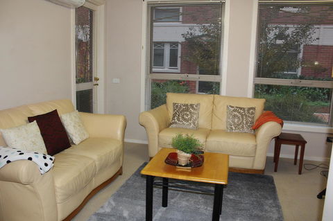 Australian Home Away @ Box Hill 2 Bedroom - Accommodation Bookings 5