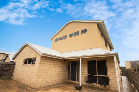 The Pitch - Accommodation Bookings 35
