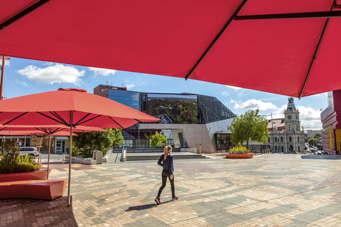 Quest Dandenong Central - Accommodation Bookings 13