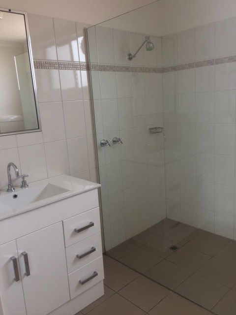 Ambassador Motor Inn - Accommodation Bookings 28